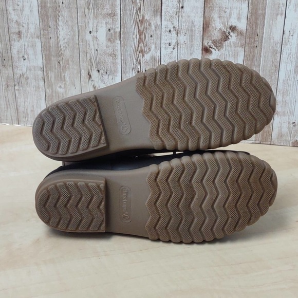 Baretraps Fabulous Duck Boot Dark Brown 6 - Picture 9 of 10